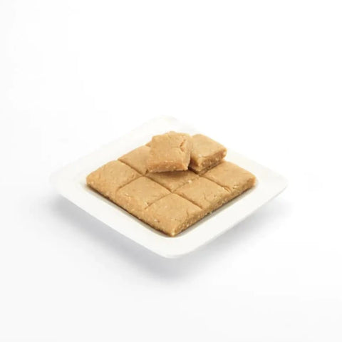 Crushed Peanut Chikki (Crushed Sing Chikki / Crushed Peanut Bar / Crushed Peanut Brittle/ Chikki) | Natural